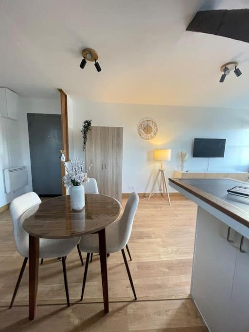 Duplex Bord De L'Eure - Parking Inclus - Jolie Vue Sur La Cathedrale Apartment ชาร์ตร ภายนอก รูปภาพ
